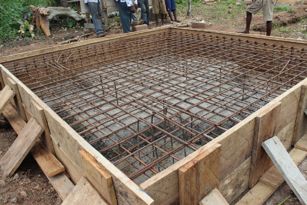 das Fundament für den Wasserturm wird erstellt